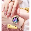 Smartwatch Genérica caja dorada, malla rosa de silicona y bisel dorado - Image 2